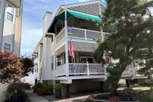 649-51 Bay Avenue, 2nd Floor