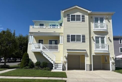 816-18 Coolidge Road